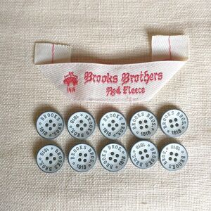 Brooks Brothers 1818 Replacement Buttons Metal Round 4 Holes White Spellout Logo